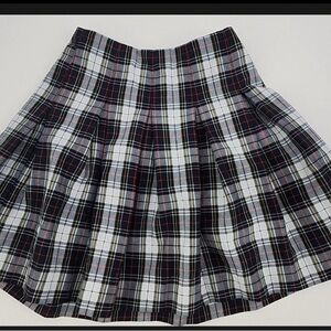 Mills Uniform co. School Girl Uniform
Marymount Plaid Skirt Size 10